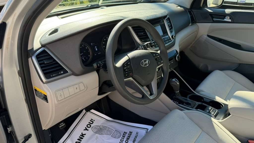 Used 2017 Hyundai Tucson SE w/ SE Popular Package 02 AWD/4WD image 16