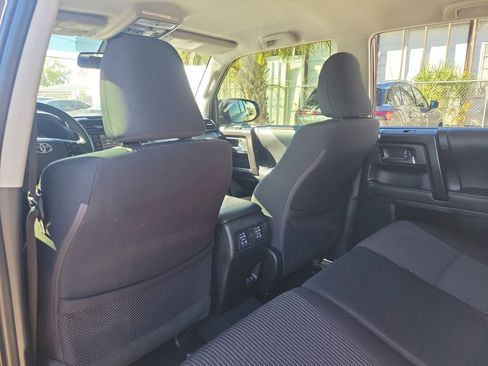 Used 2021 Toyota 4Runner TRD Off-Road image 10