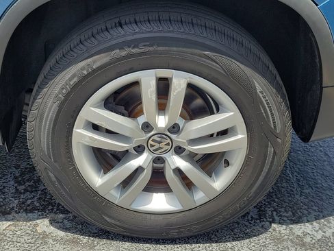 Used 2017 Volkswagen Tiguan S FWD image 9