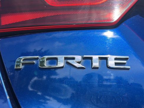 Used 2019 Kia Forte S FWD image 32