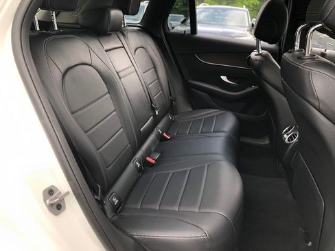 Used 2022 Mercedes-Benz GLC 300 4MATIC w/ Premium Package Lite image 32