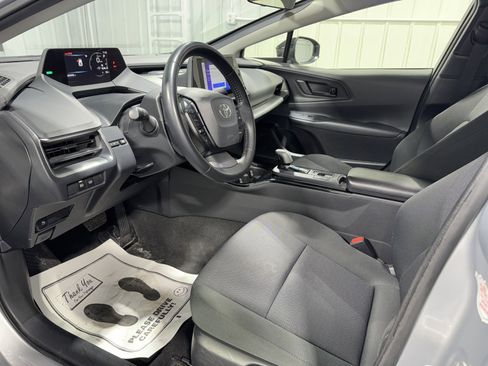Used 2024 Toyota Prius LE image 16