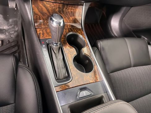 Used 2014 Chevrolet Impala LT image 16