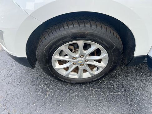 Used 2021 Chevrolet Equinox LS AWD/4WD image 23