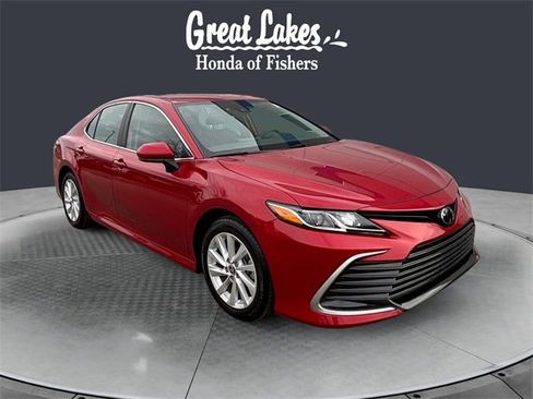 Used 2024 Toyota Camry LE image 7