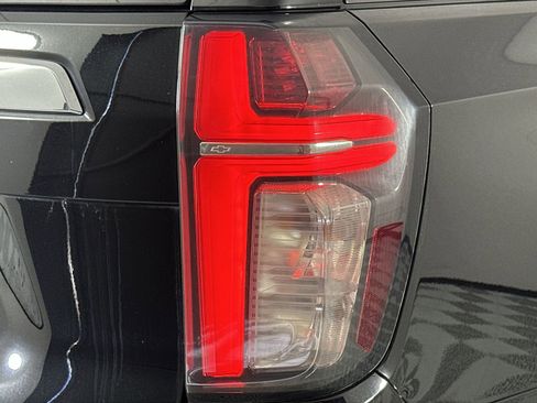 Used 2021 Chevrolet Tahoe Premier w/ Premium Package RWD image 25