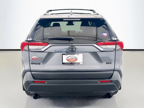 Used 2025 Toyota RAV4 XLE w/ Convenience Package FWD image 5