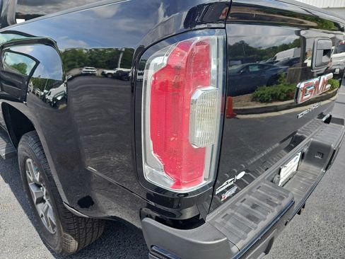 Used 2021 GMC Canyon AT4 w/ Driver Alert Package AWD/4WD image 33