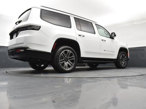 New 2026 Jeep Grand Wagoneer 4WD w/ 8-Passenger Seating Package image 24