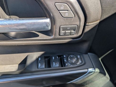 Used 2020 GMC Sierra 2500 AT4 w/ AT4 Premium Package AWD/4WD image 25