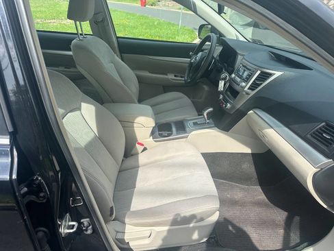 Used 2013 Subaru Outback 2.5i image 12