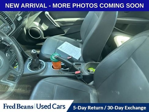Used 2012 Volkswagen Beetle 2.5 image 4