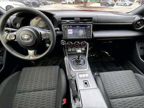 Used 2024 Toyota GR86 image 14