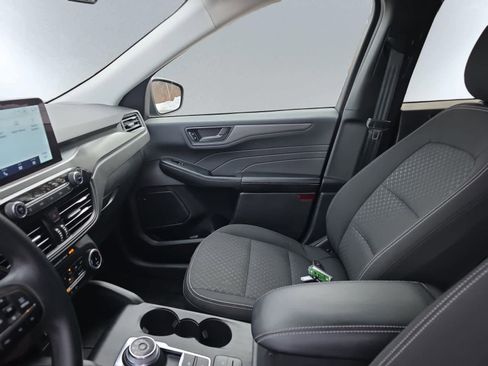 Used 2025 Ford Escape Active FWD image 11
