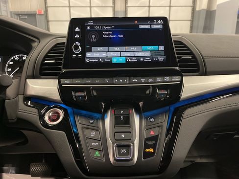 Used 2025 Honda Odyssey Touring image 24