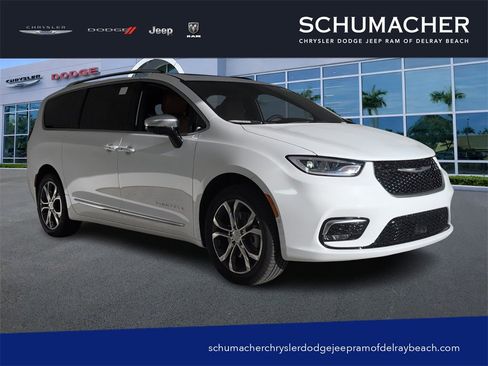 New 2025 Chrysler Pacifica Pinnacle w/ Trailer Tow Group image 1