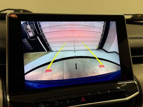 Certified 2022 Jeep Compass Limited w/ Sun and Sound Group image 27