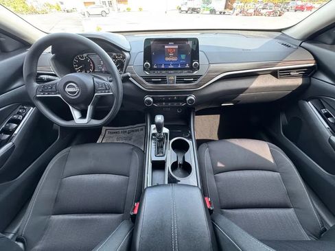 Used 2023 Nissan Altima 2.5 SV image 19