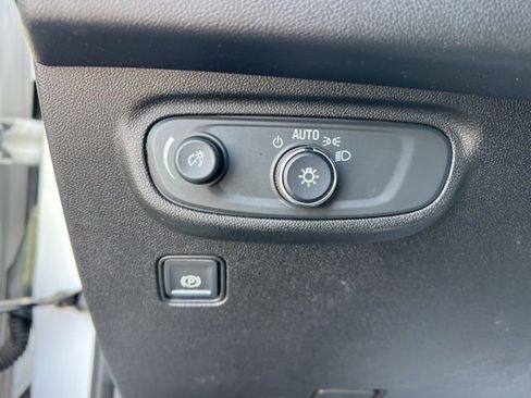 Used 2019 GMC Terrain SLE w/ Driver Convenience Package image 10