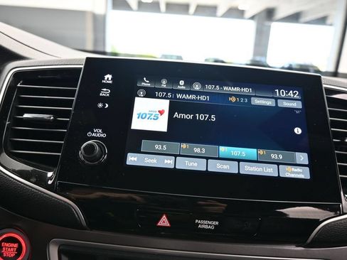 Used 2025 Honda Passport EX-L image 28