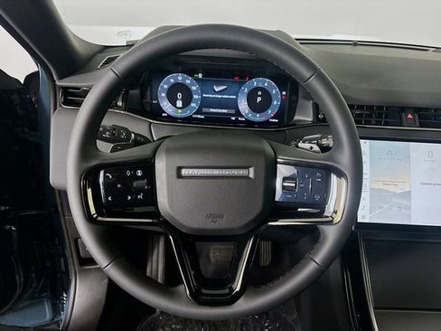 Used 2026 Land Rover Range Rover Evoque S image 12