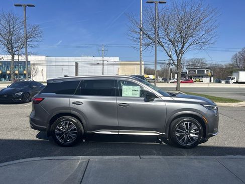 New 2026 INFINITI QX60 Luxe image 9