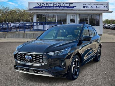 Certified 2023 Ford Escape ST-Line Select w/ Tech Pack #2 AWD/4WD image 5
