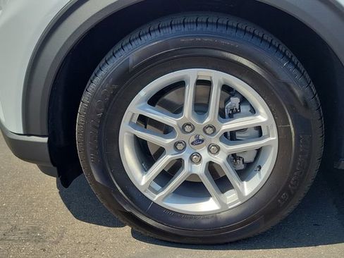 Used 2026 Ford Explorer Active w/ Active Comfort Package RWD image 26