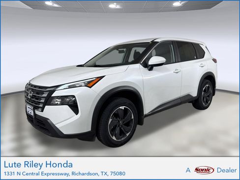 Used 2024 Nissan Rogue SV AWD/4WD image 1