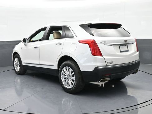 Used 2019 Cadillac XT5 FWD image 4