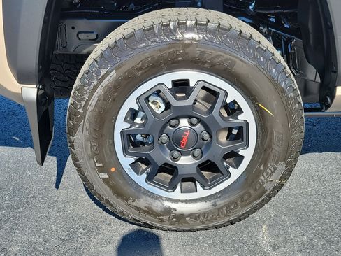 New 2026 Toyota Tacoma TRD Off-Road AWD/4WD image 6