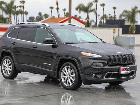 Used 2018 Jeep Cherokee Limited FWD image 4