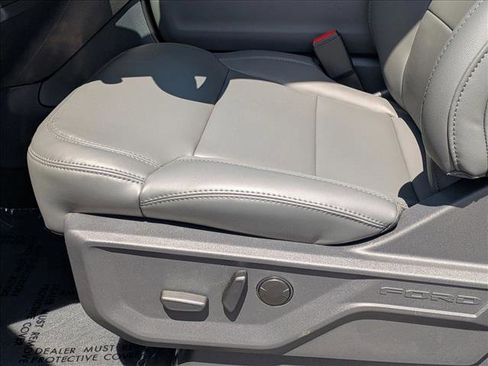 New 2026 Ford Expedition Active RWD image 4