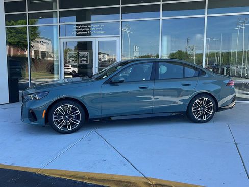 New 2026 BMW 530i w/ M Sport Package image 3