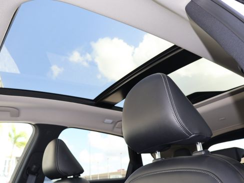 Certified 2023 INFINITI QX50 Luxe FWD image 5