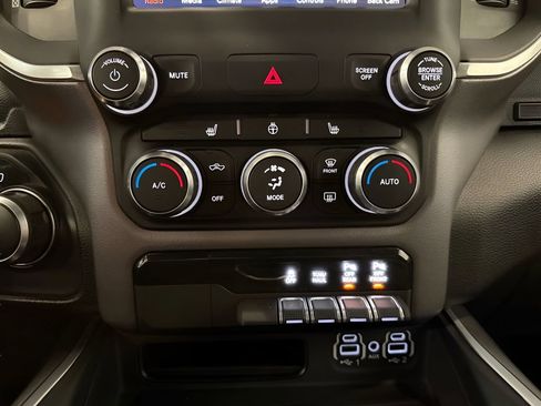Used 2021 RAM 1500 Big Horn AWD/4WD image 22
