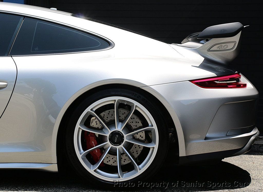 Used 2018 Porsche 911 GT3 w/ Sport Chrono Package RWD image 17