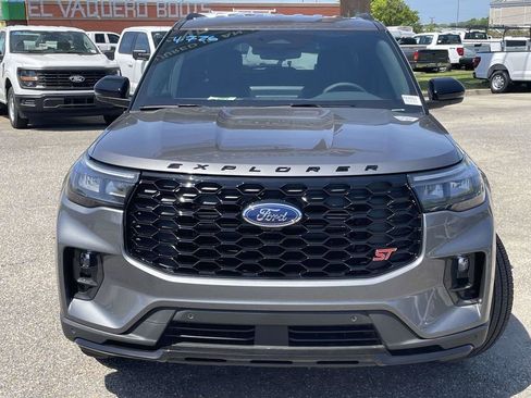 New 2026 Ford Explorer ST AWD/4WD image 8