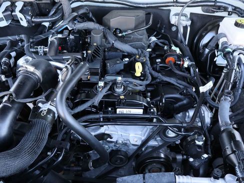 Used 2024 Ford Bronco Outer Banks image 28