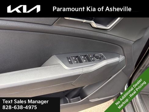 New 2026 Kia Sportage LX FWD image 22