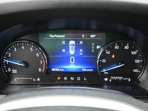 Used 2022 Ford Explorer XLT w/ Equipment Group 202A AWD/4WD image 24