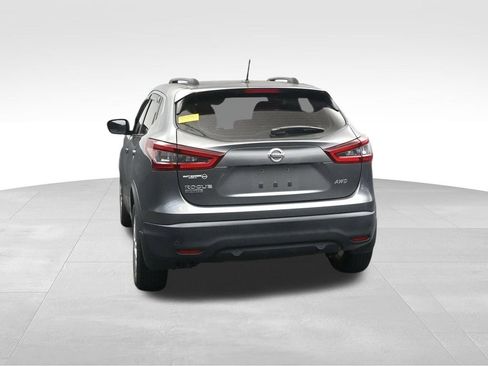 Used 2022 Nissan Rogue Sport S FWD image 4