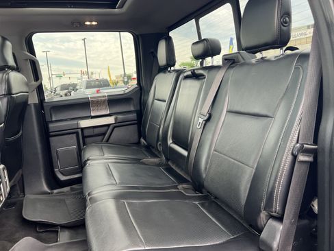 Used 2017 Ford F250 Lariat w/ Lariat Ultimate Package AWD/4WD image 25