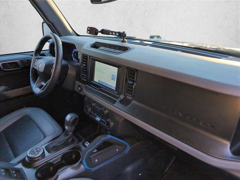Used 2023 Ford Bronco Black Diamond image 23