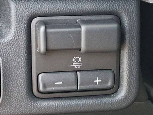 Used 2025 GMC Sierra EV Denali AWD/4WD image 11