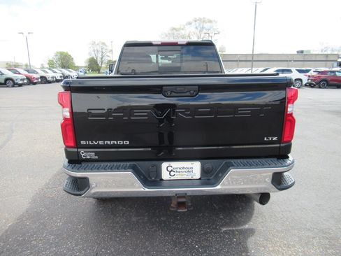 Used 2020 Chevrolet Silverado 3500 LTZ w/ LTZ Plus Package AWD/4WD image 6