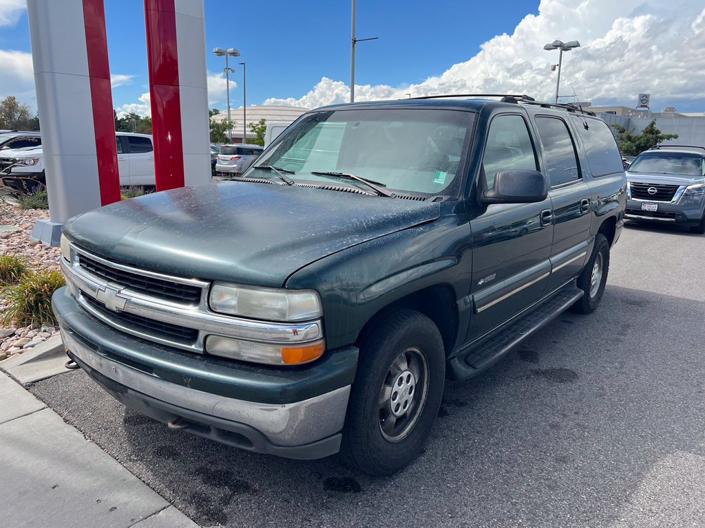 Used 2001 Chevrolet Suburban LT w/ LT Preferred Equipment Group AWD/4WD image 3
