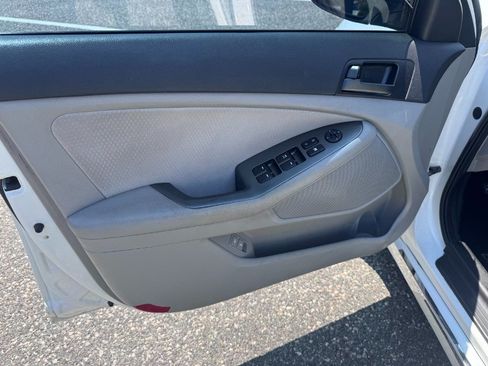 Used 2013 Kia Optima LX FWD image 10