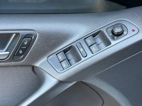 Used 2017 Volkswagen Tiguan Limited w/ Premium Package FWD image 15
