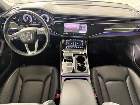 Used 2023 Audi Q8 Premium Plus image 16